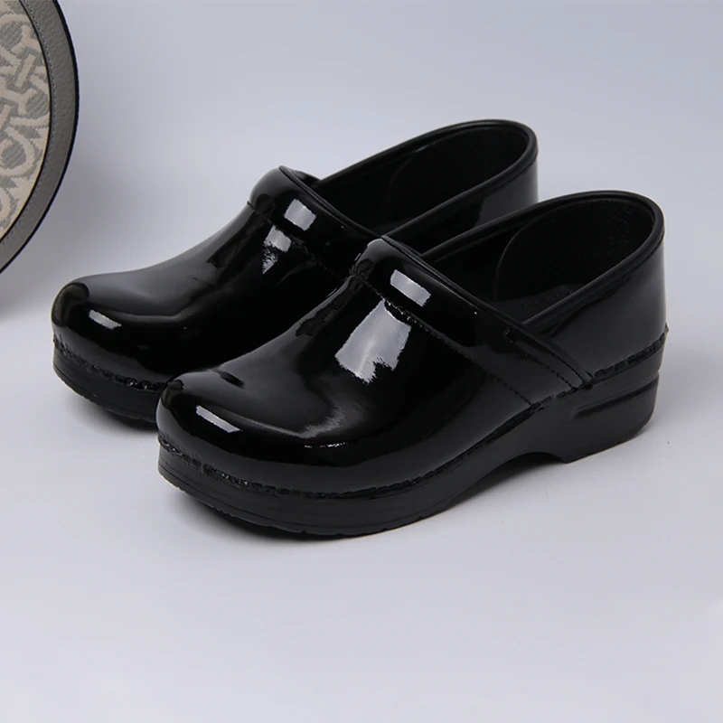 Clogs for Women - Bright Black – Lightweight Slip Resistant Footwear for Comfort and Support – Ideal for Professionals